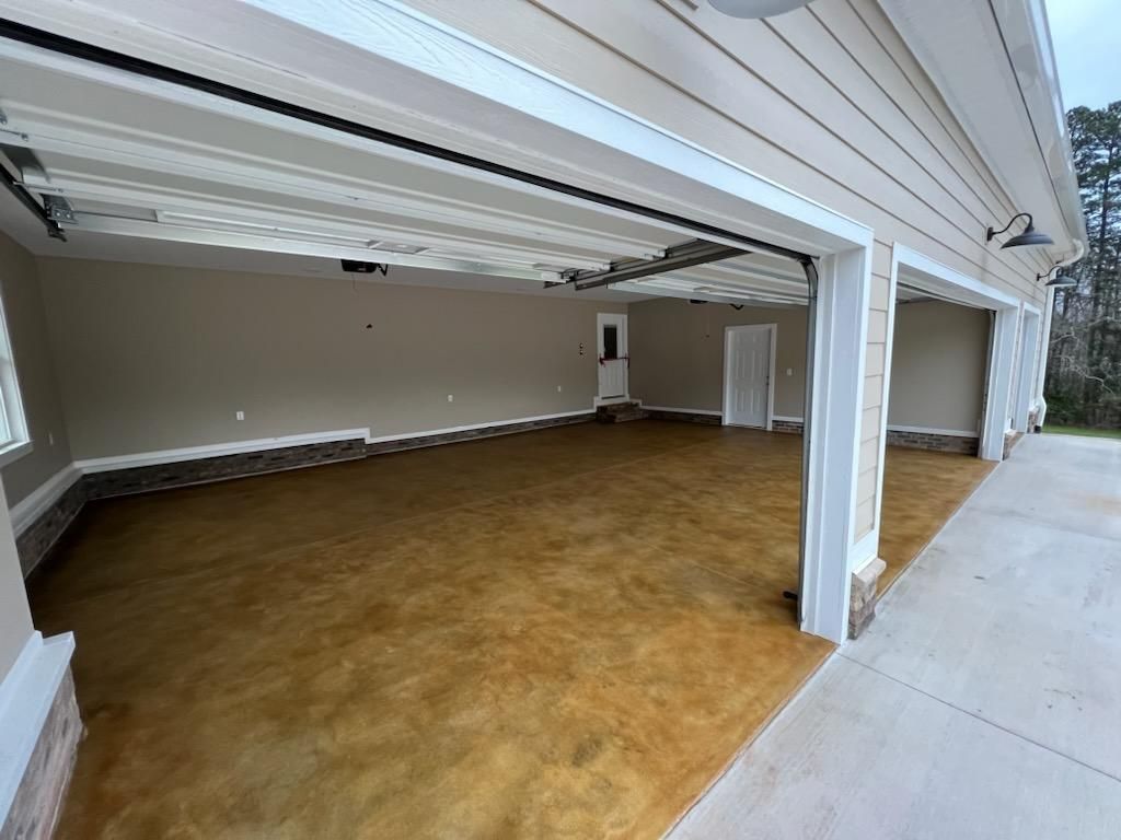 epoxy floor in 2 bay garage