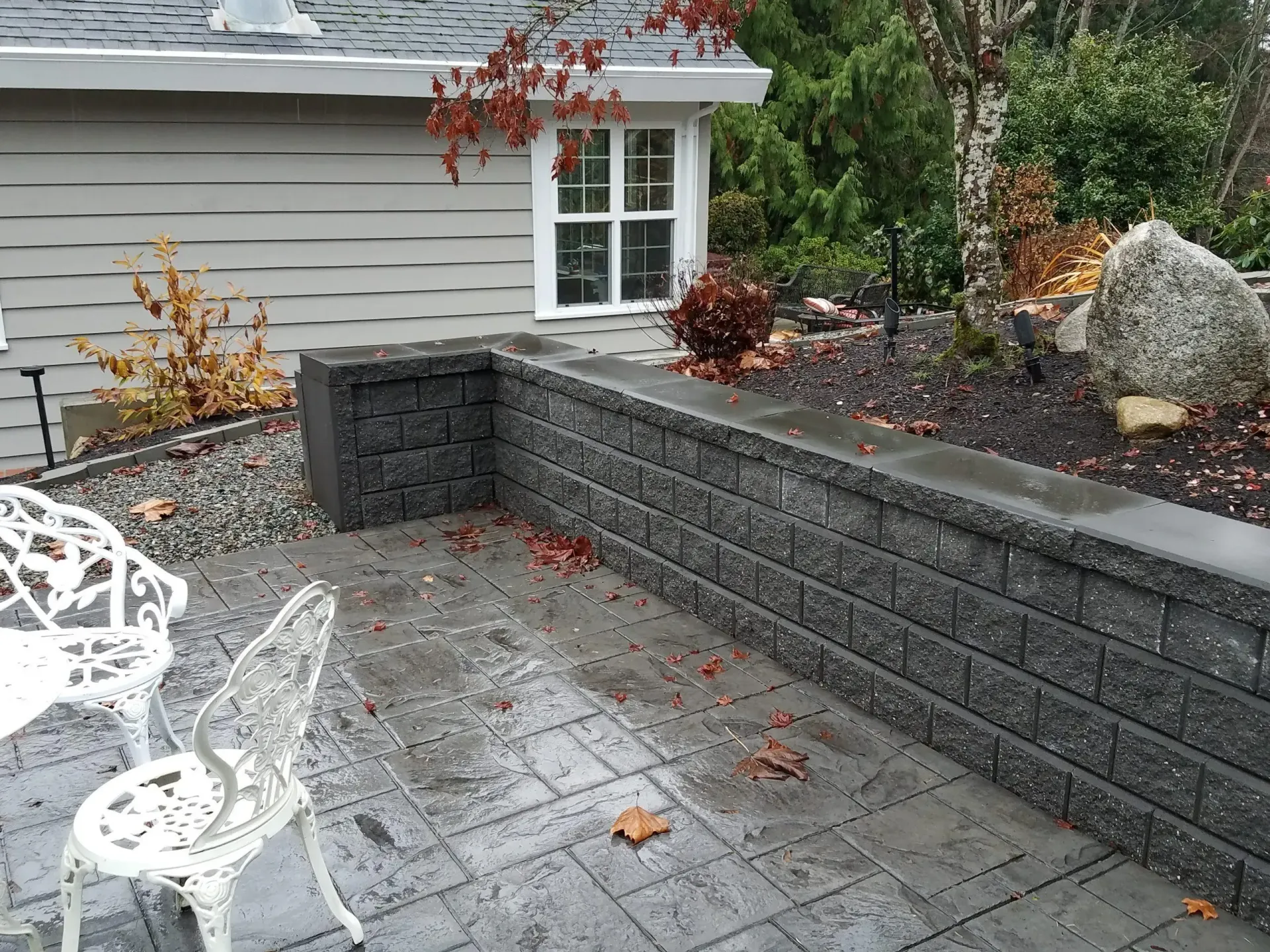 Uyeta Landscape & Maintenance Image