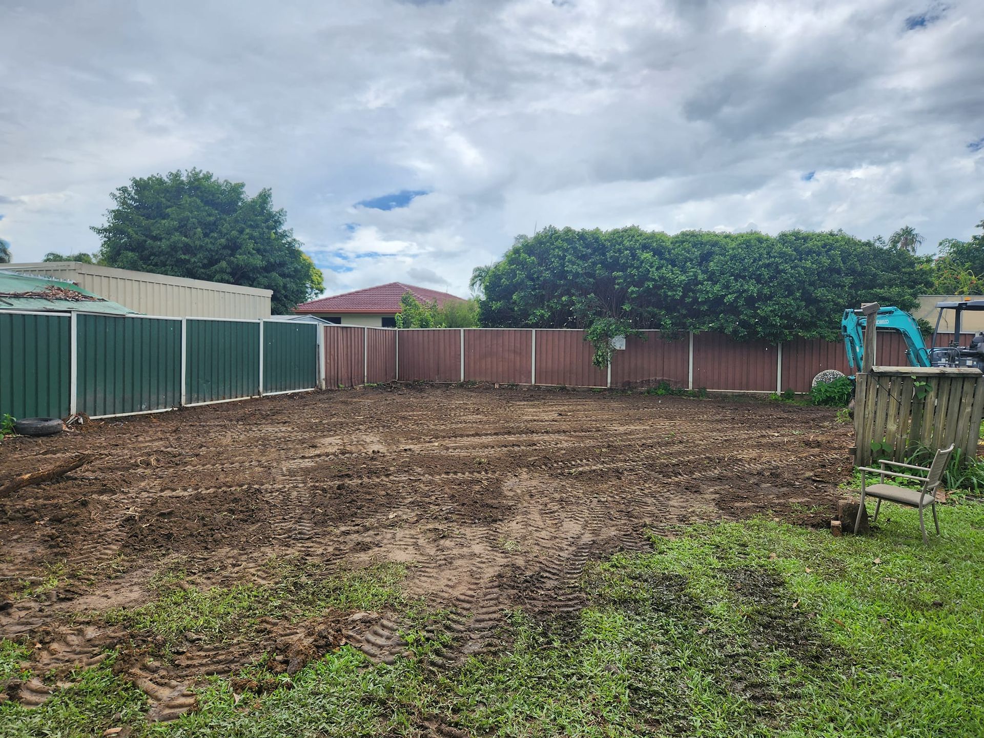 Cleared Backyard With Brown Soil — AGM HIRE NQ in Kelso, QLD