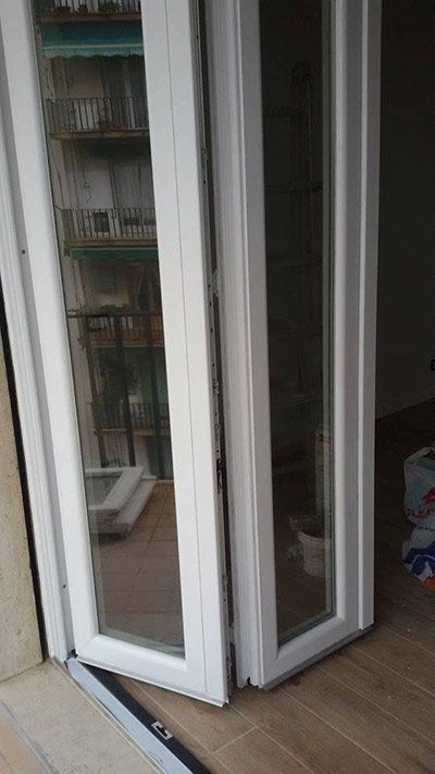 Infissi per porte alluminio