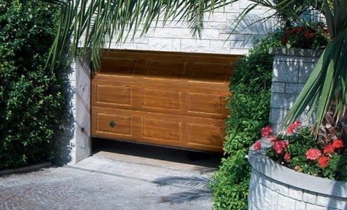 Portoni per garage pratici e personalizzabili