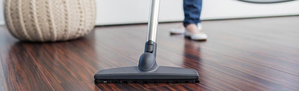 pulizia e trattamenti per pavimenti