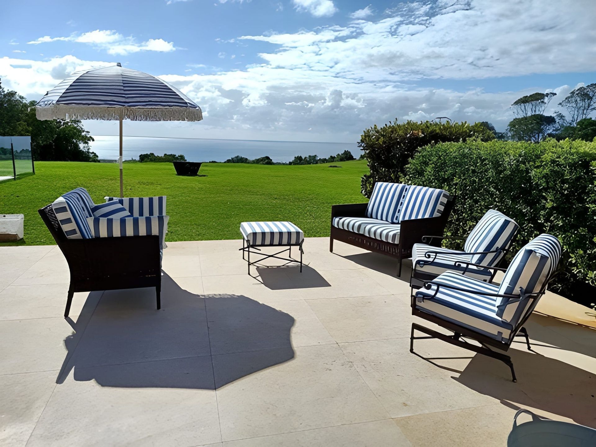 A Patio Furniture Set — Cupitt's Quality Upholstery in Rous, NSW