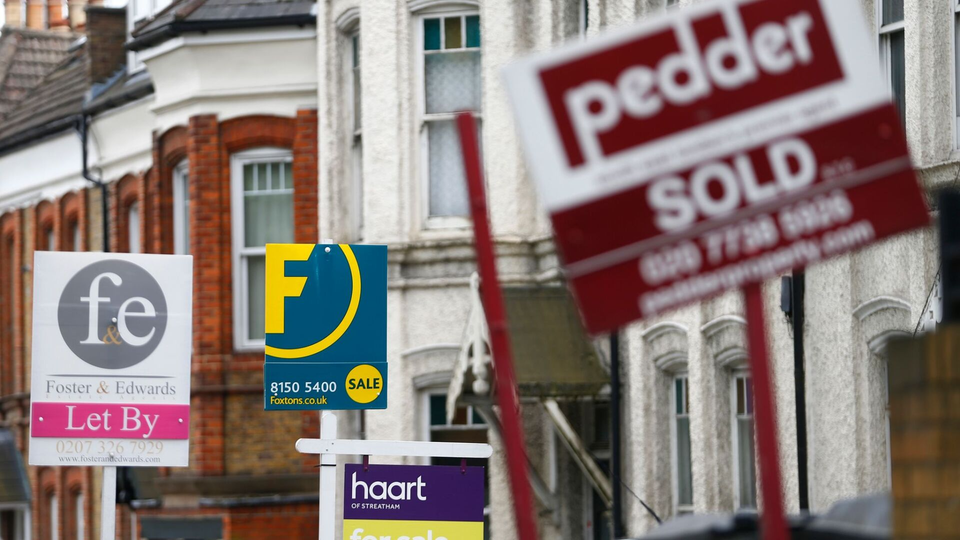 Sold homes sale boards