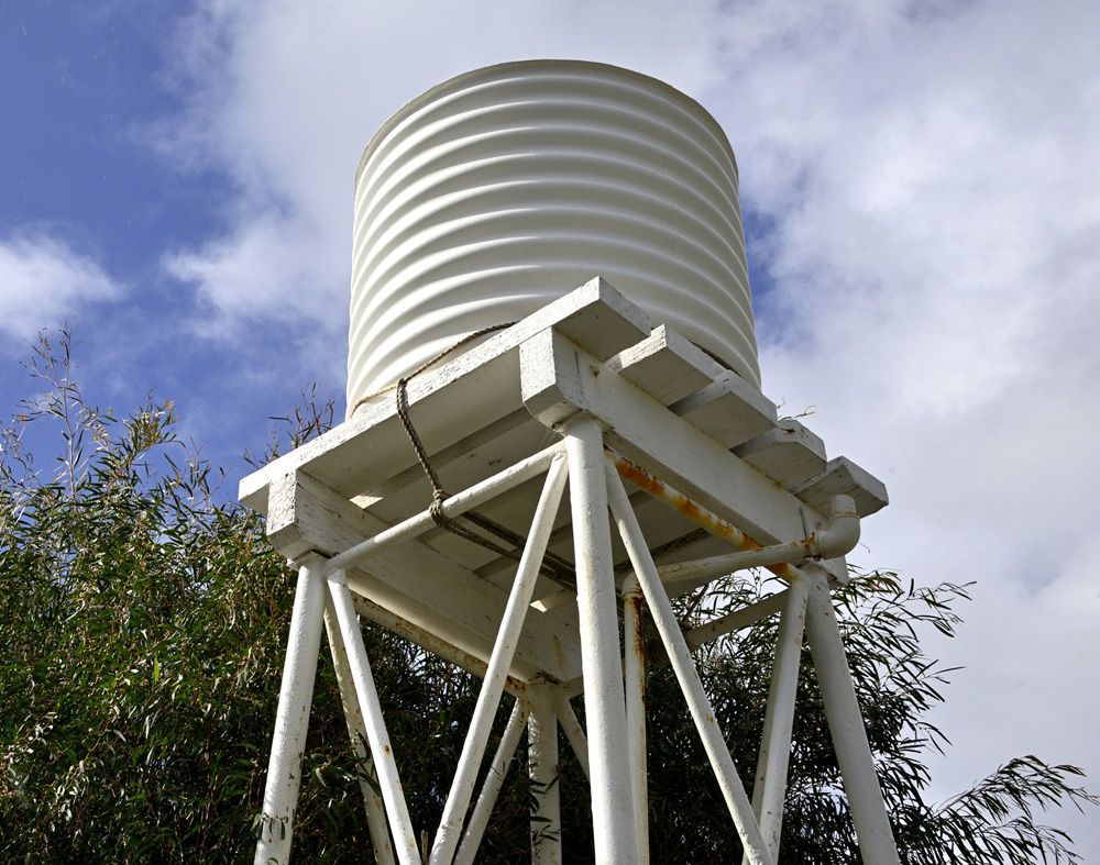 Water Tank on High Platform — Bendigo VIC — Town Tanks