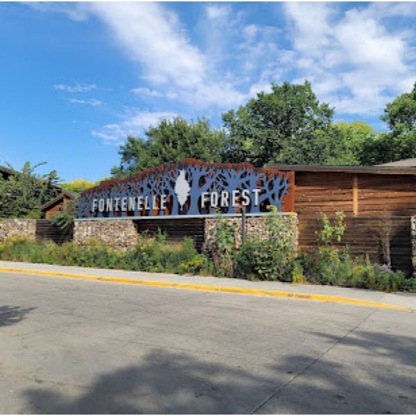 A sign that says fontenelle forest on it