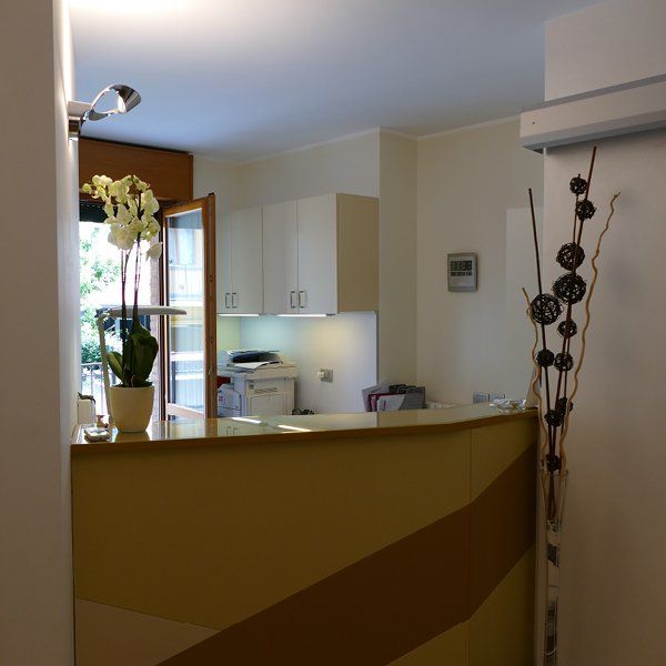 Reception Studio Dentistico Polispecialistico Baccarini a Milano