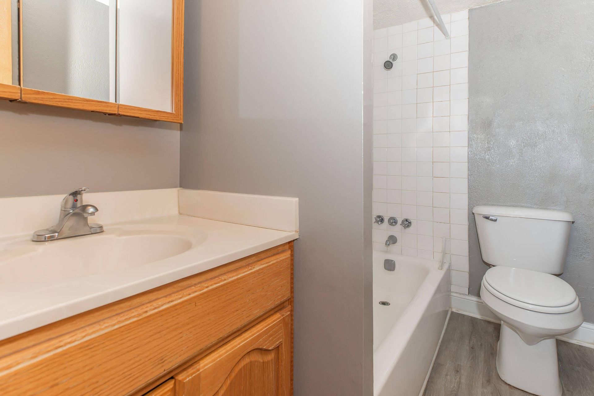 Bathroom at the Homewood Manor apartments in Moline, IL