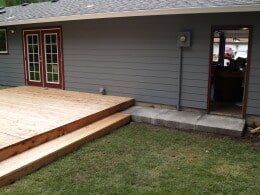 New sidewalk and deck step