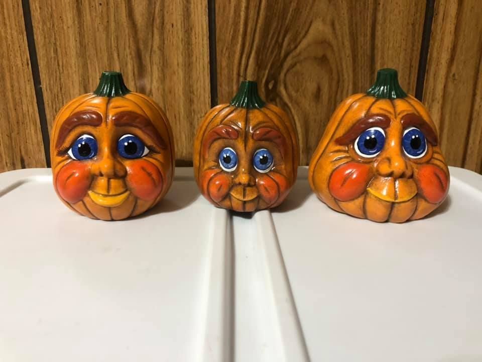 Rita Kalwasinski's Ceramics - pumpkins