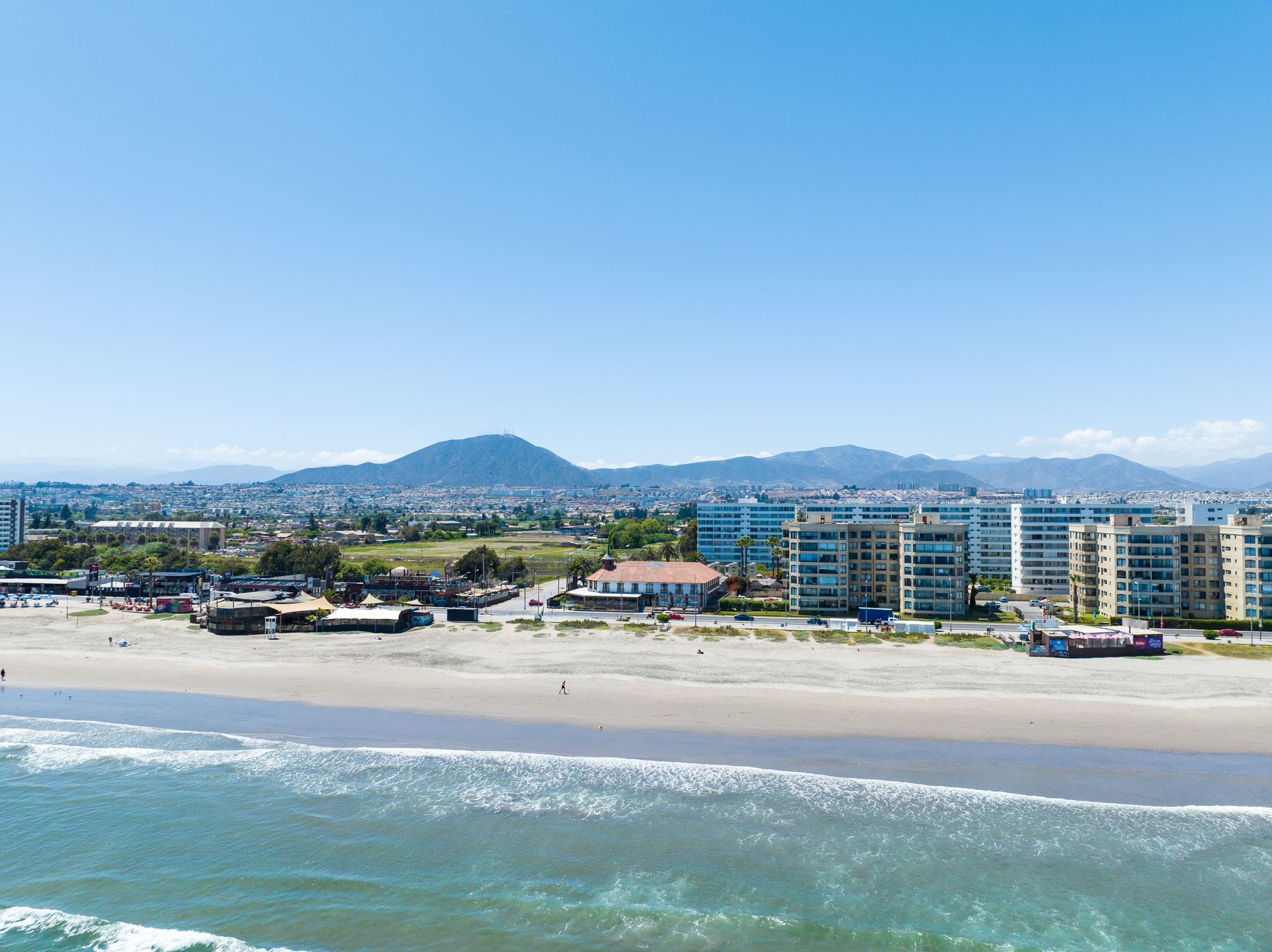 Vista aérea de la Avenida del Mar de La Serena