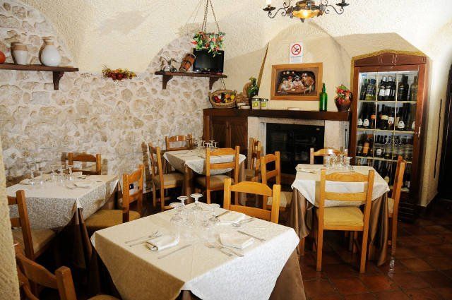 sala da pranzo di un albergo