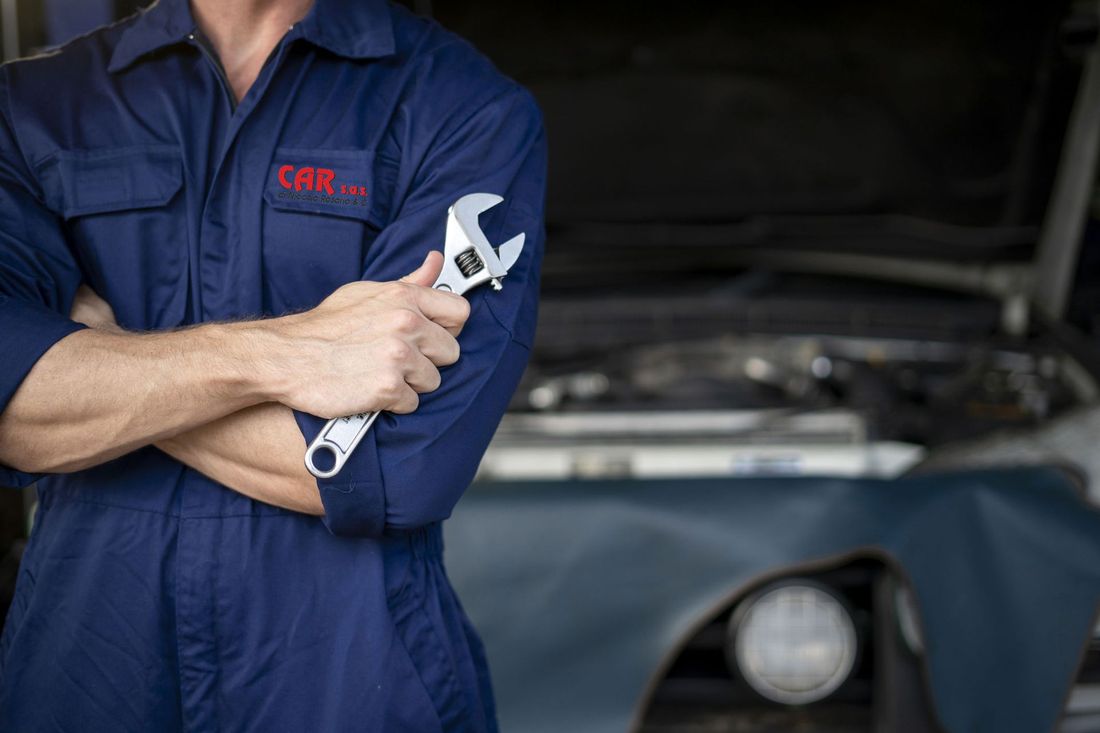 elettrauto con diagnosi computerizzata