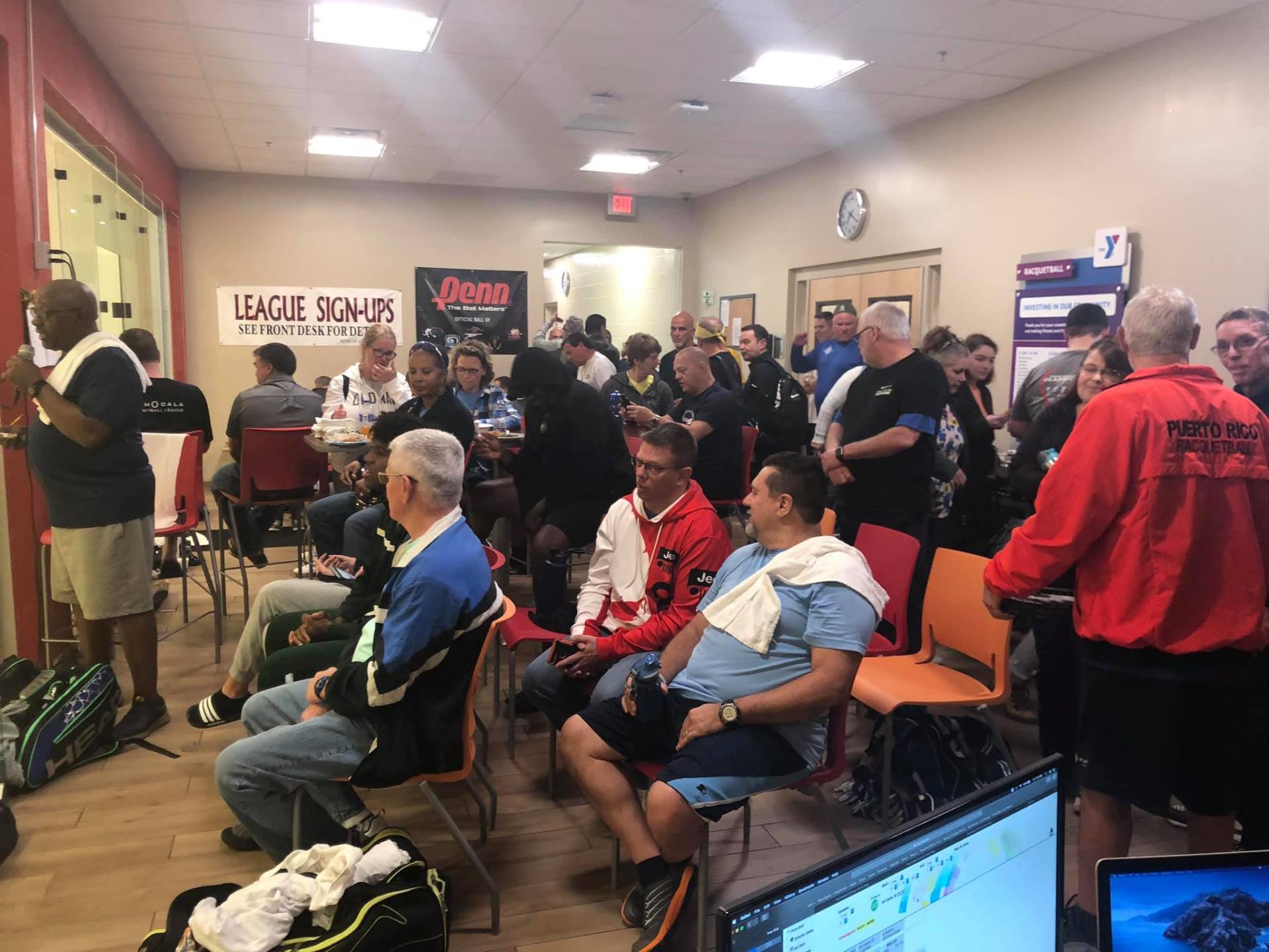 Saturday crowd at Ocala