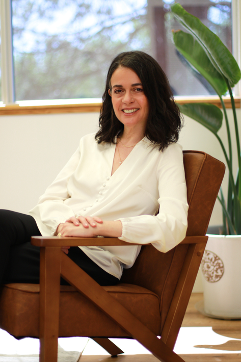 Bella Ouaknine, Licensed Marriage and Family therapist