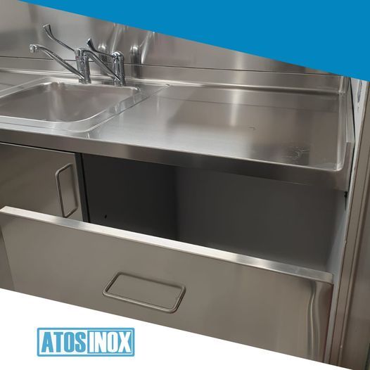 dettaglio mobile cassetto anta