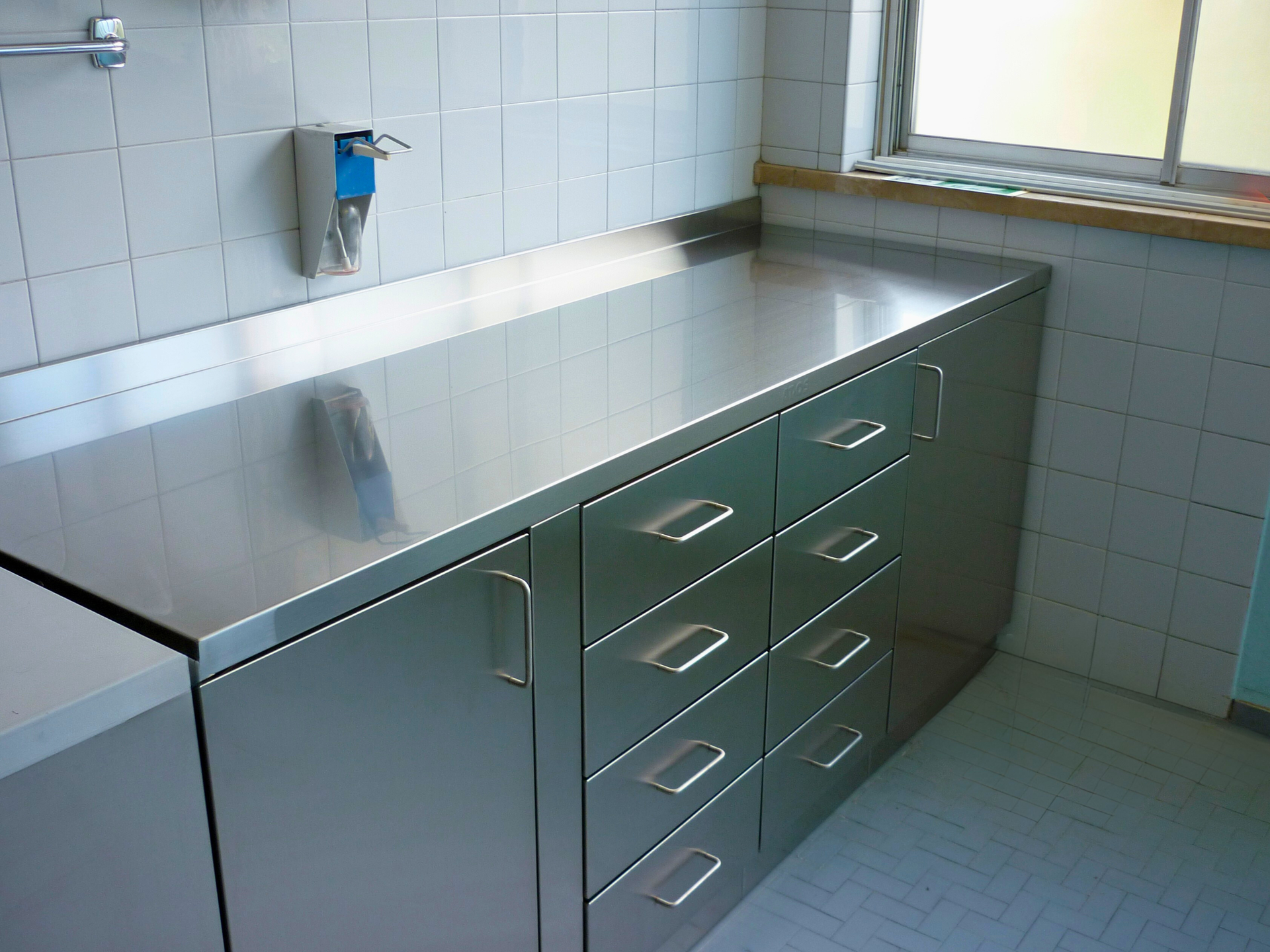 Piani di lavoro in acciaio inox