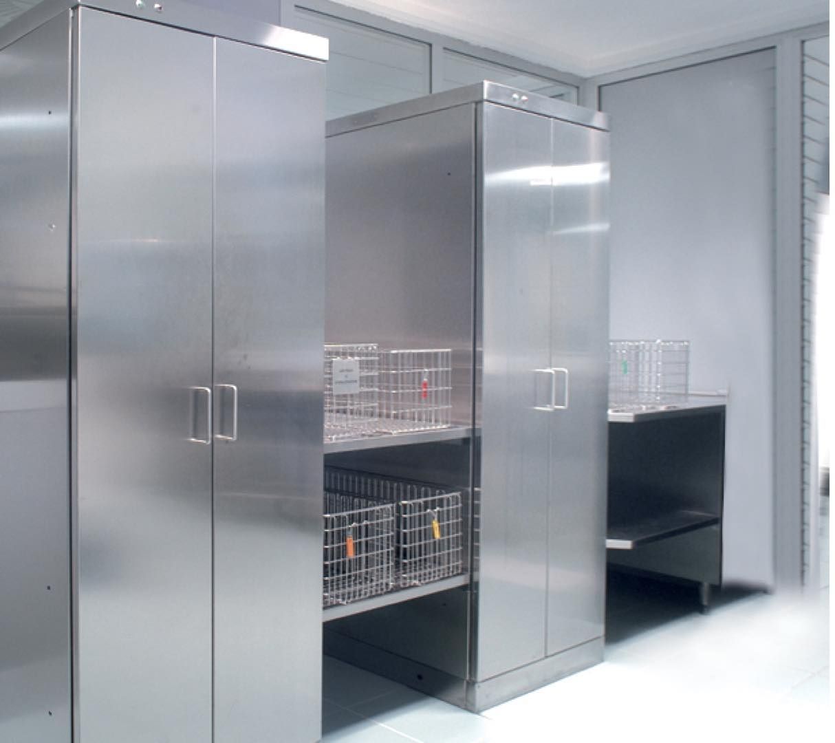 armadi e scaffalature in acciaio inox