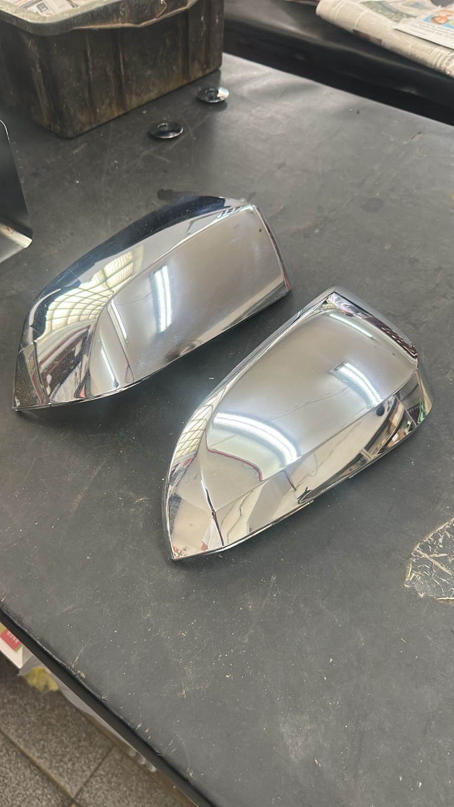 Acabamento de alto brilho em peça automotiva após restauração de metais na Nakahara Nakabara