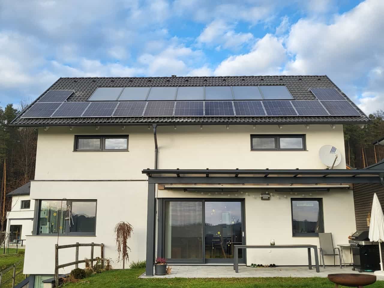 Photovoltaikanlage EiPhotovoltaikanlage Einfamilienhausnfamilienhaus