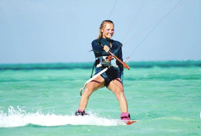 Tulum things to do - Kitesurfing with Mexican Caribbean Kitesurf