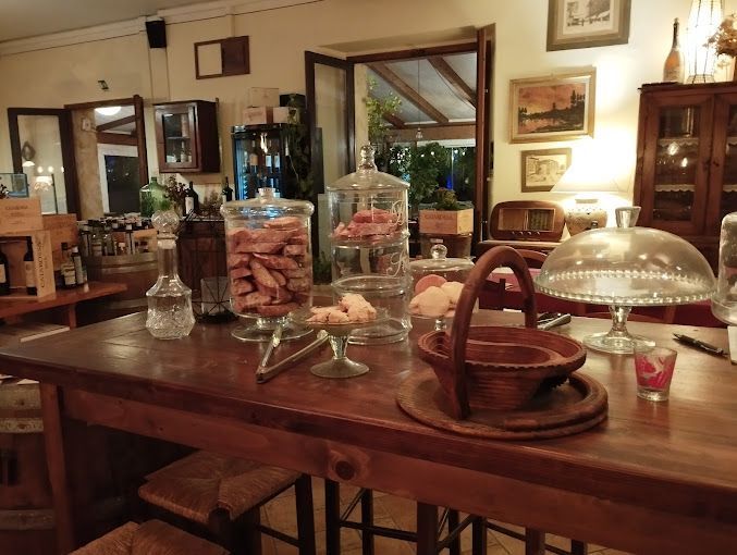 La Piazzetta — pizza e vista panoramica