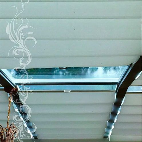 Cortina romana de teto