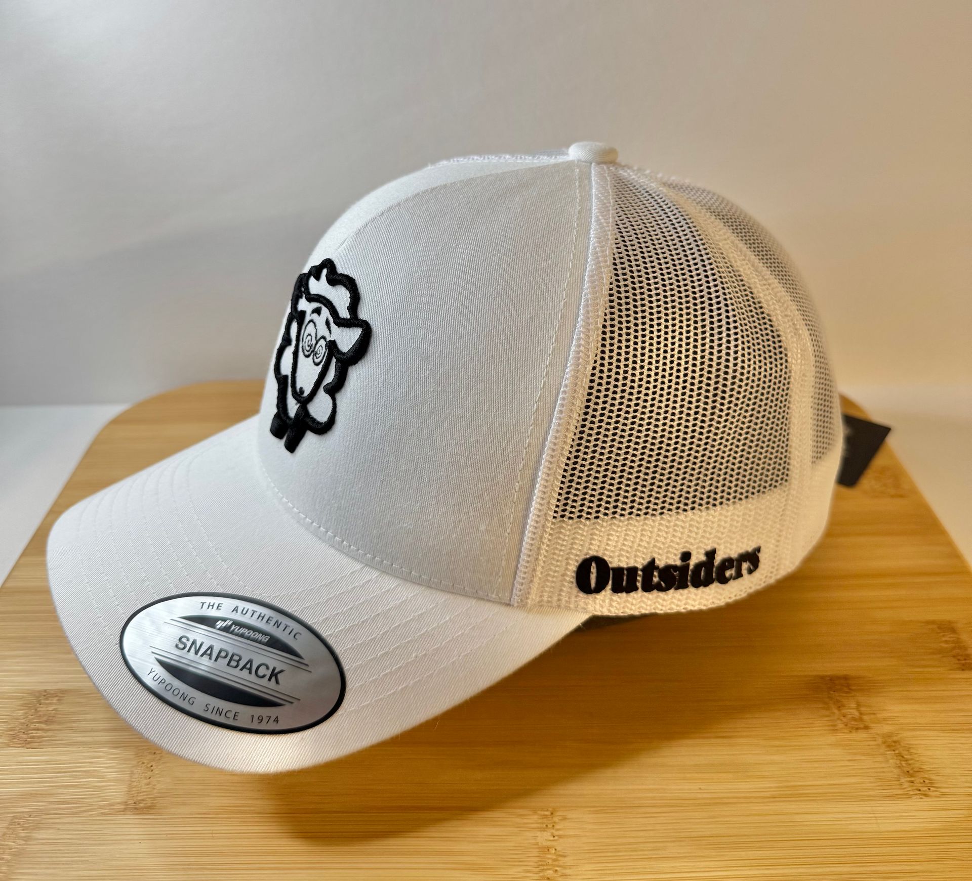 White Curved Bill (Black Stitch)