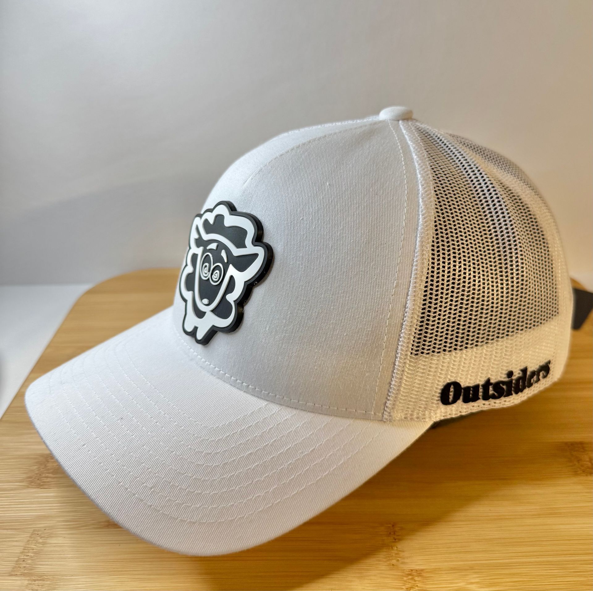 White Curved Bill (Glow Patch)