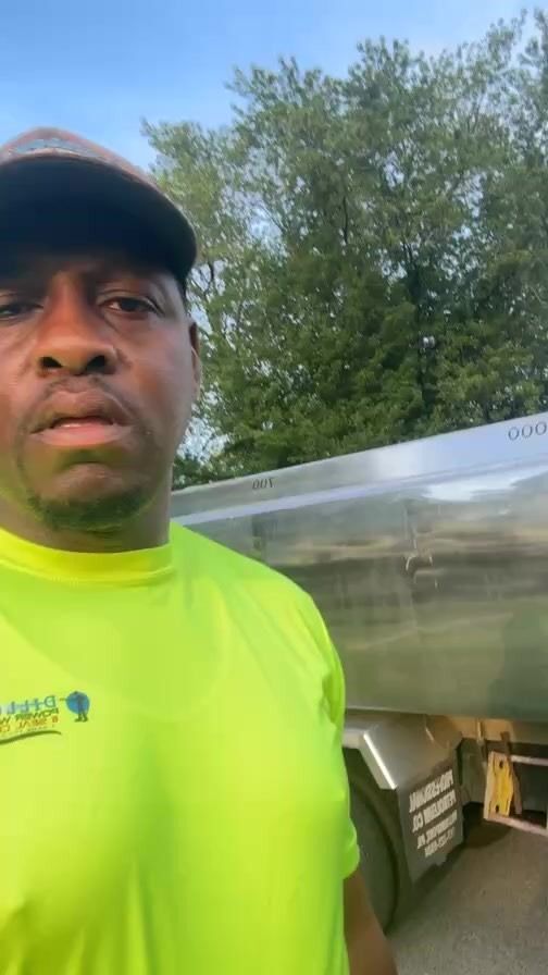 Dillon's Power Washing & Seal Coating LLC