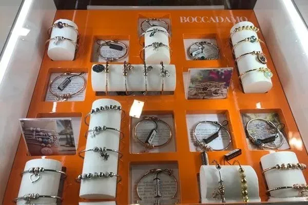 bracciali