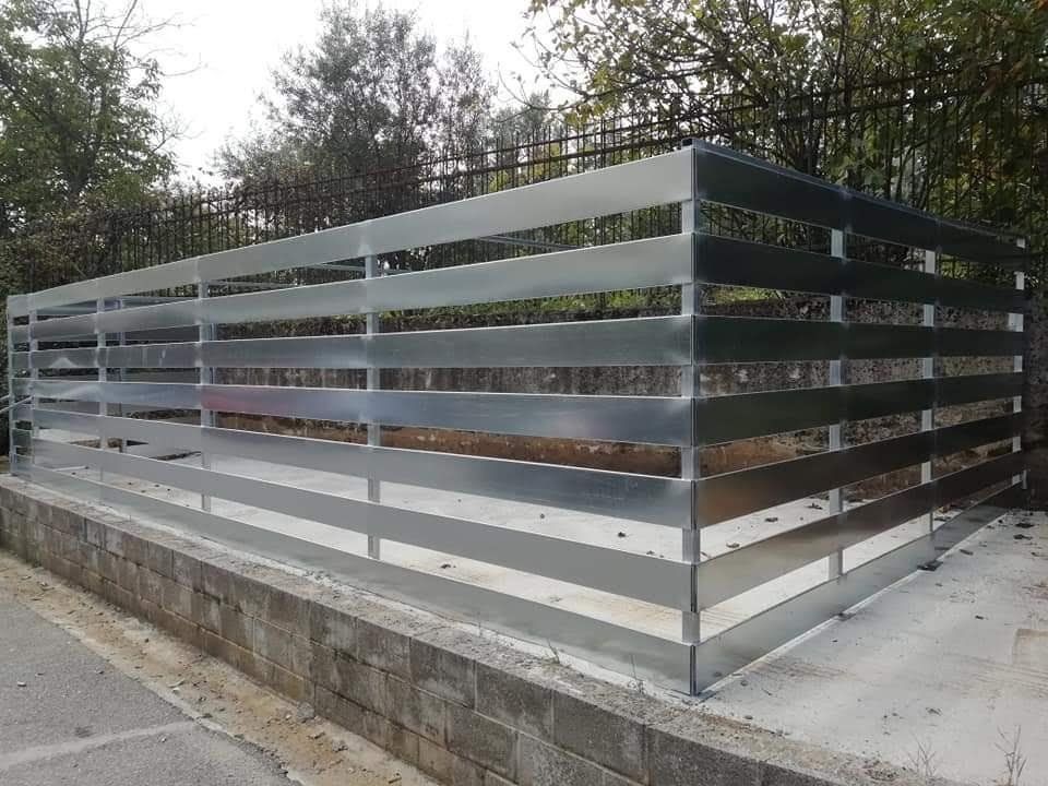 ringhiera in metallo