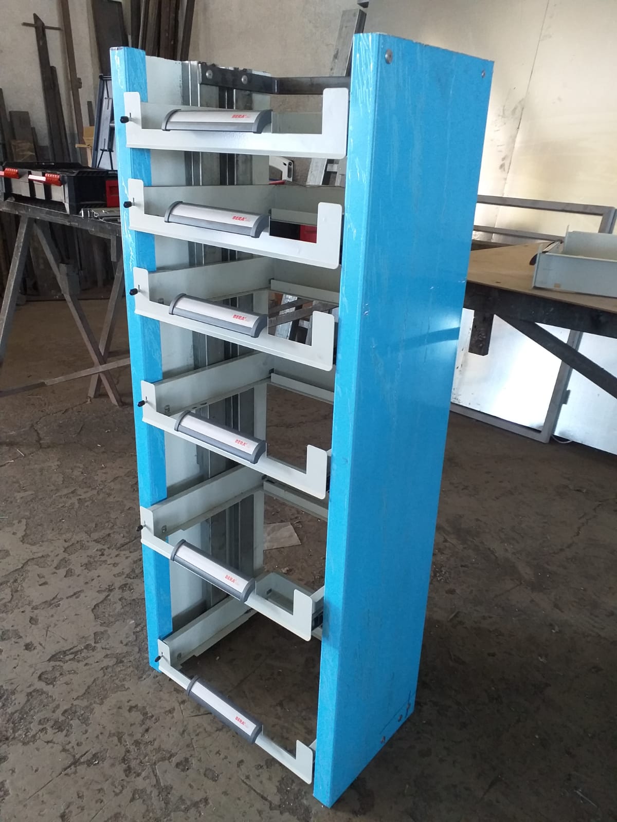 componenti industriali in metallo