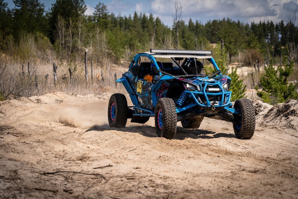 ATV off-road Driving in Dust - Evinrude Outboard Motor In Arnhem Land, NT