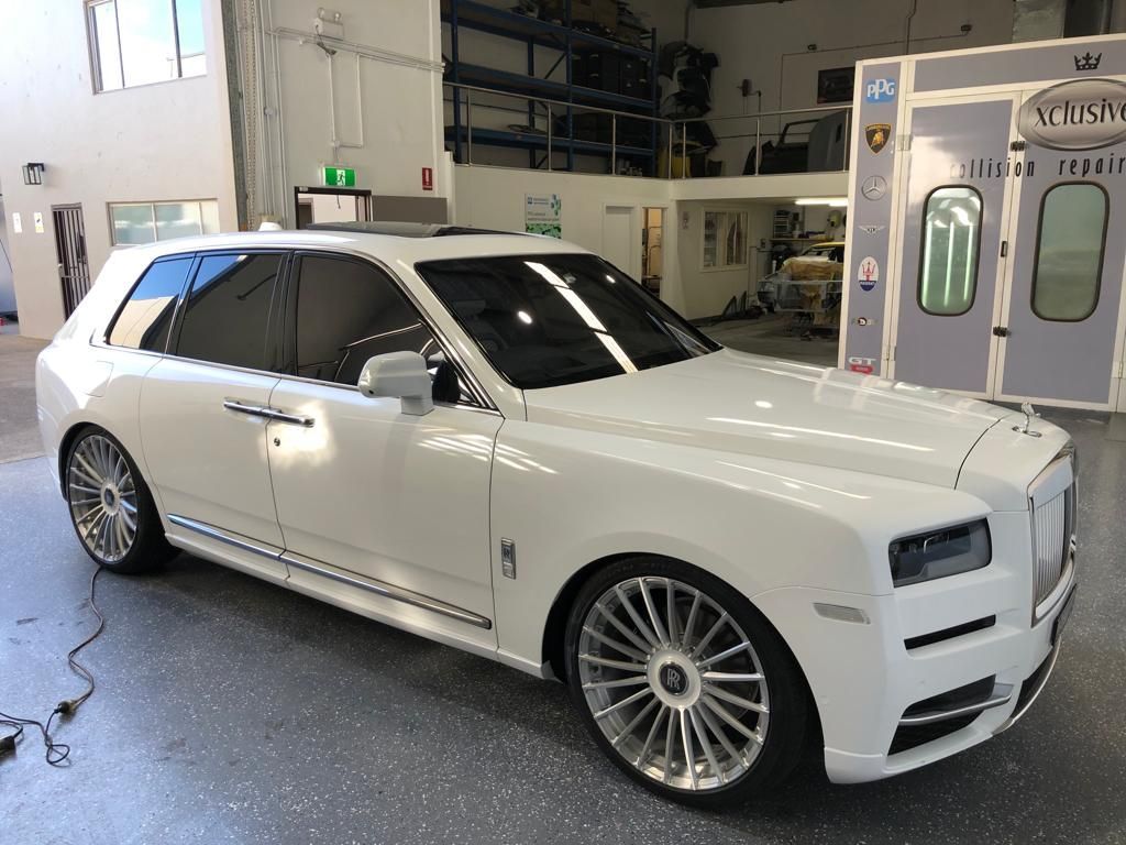 Luxury-Car-Ceramic=Window-Tinting