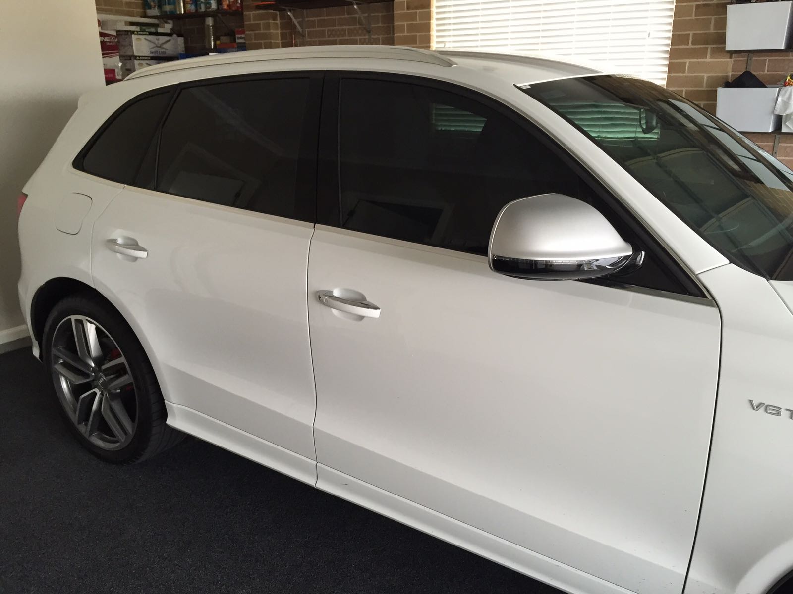 car tinting a european car side view