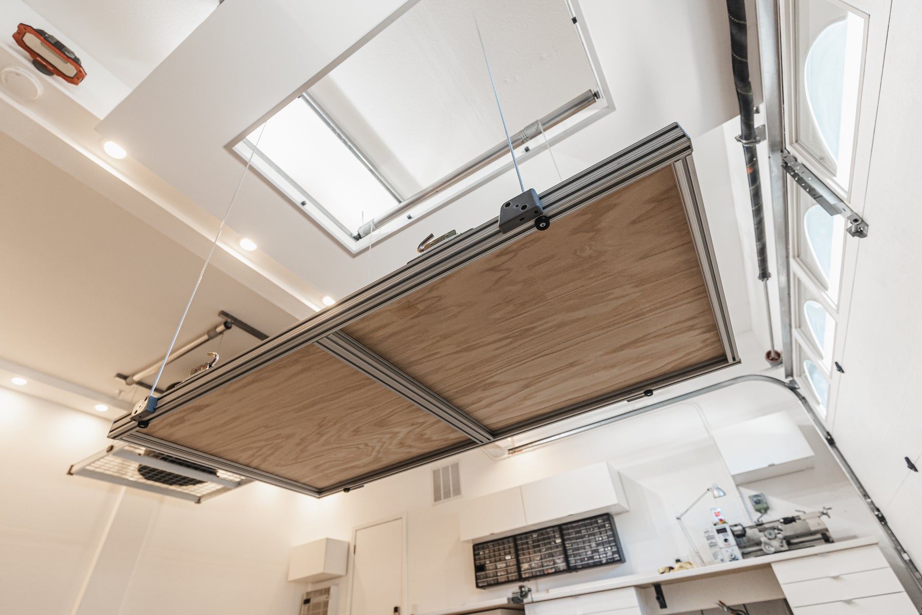 Auxx Lift - Automatic Lift