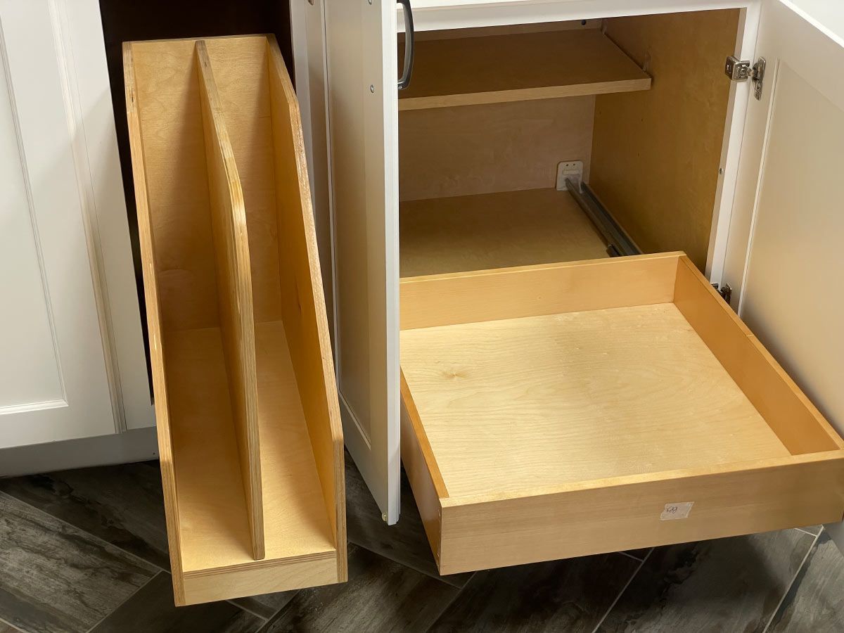 Custom Pullout Shelving