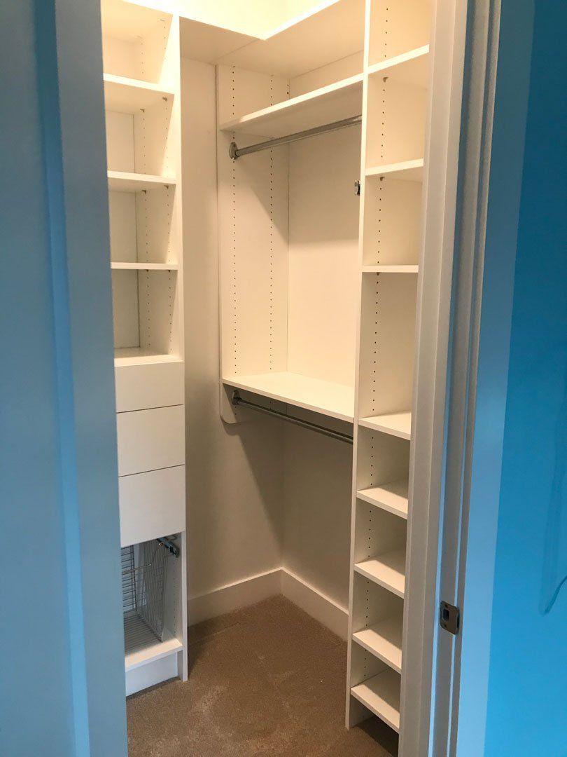 Custom Walk In Closet System