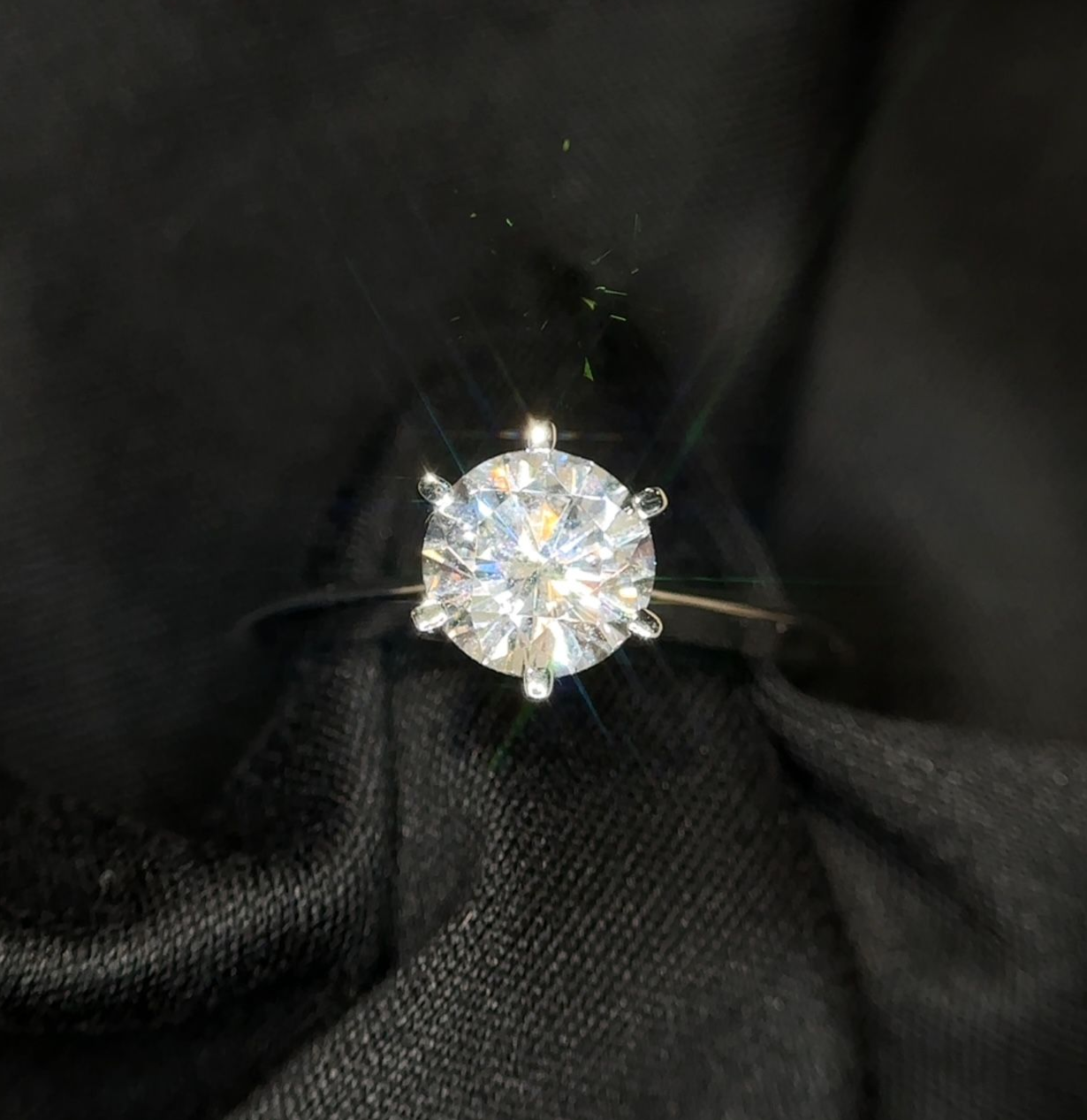 14K White Gold Solitaire Semi Mount Ring