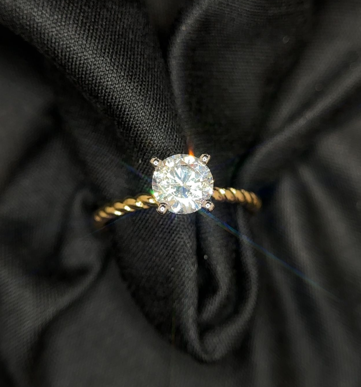 14K Yellow Gold Solitaire Semi Mount Ring with Braided Design
