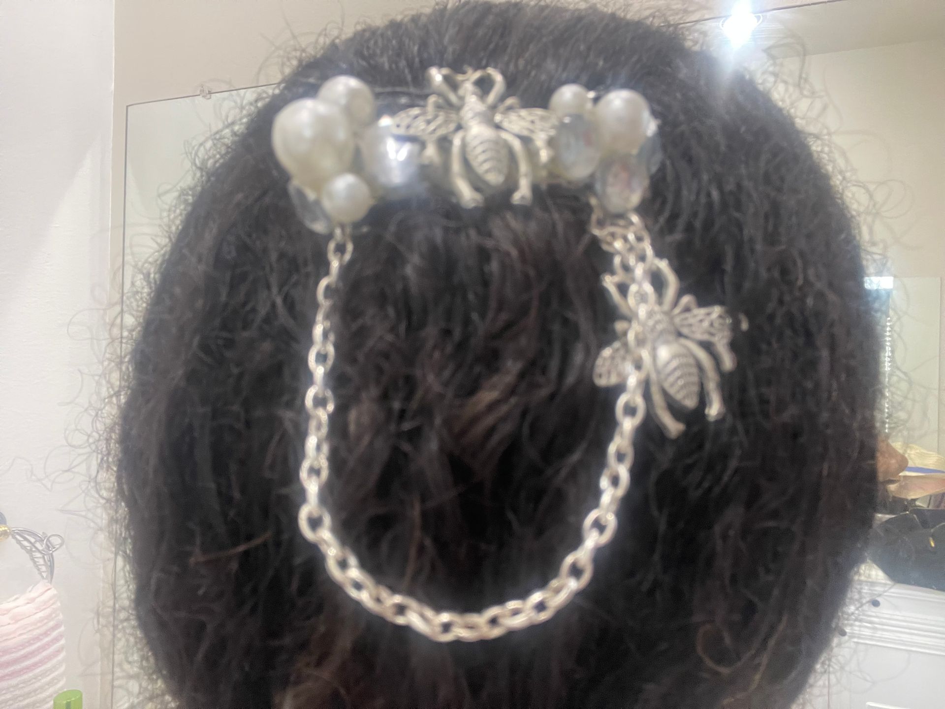 Hair, Hair bow, Pin, Bejeweled clip, Hair Clip, barrette, peal and Swarovski 