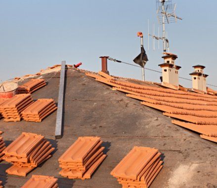 Retejado y sustitución de tejas en Trujillo, Cáceres