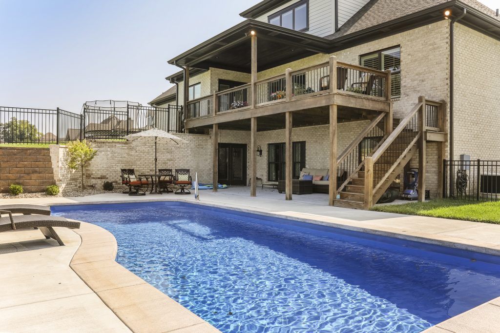 LONGWOOD SUBDIVISION CUSTOM HOME BUILDERS IN LOUISVILLE KENTUCKY