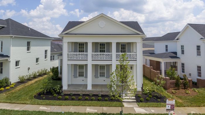 homearama 2020 custom home by joe kroll builder in Louisville Kentucky front of home