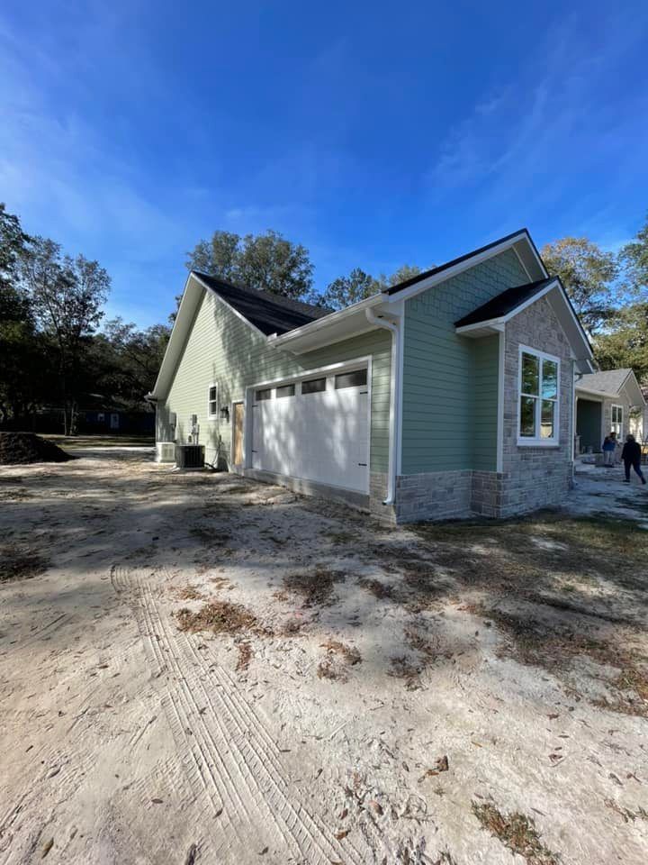 House — Brooker, FL — Streamline Seamless Gutters LLC House — Brooker, FL — Streamline Seamless Gutters LLC