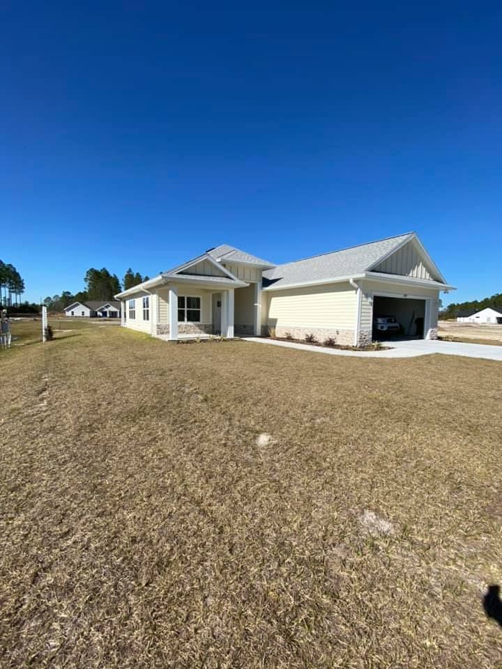 New house — Brooker, FL — Streamline Seamless Gutters LLC
