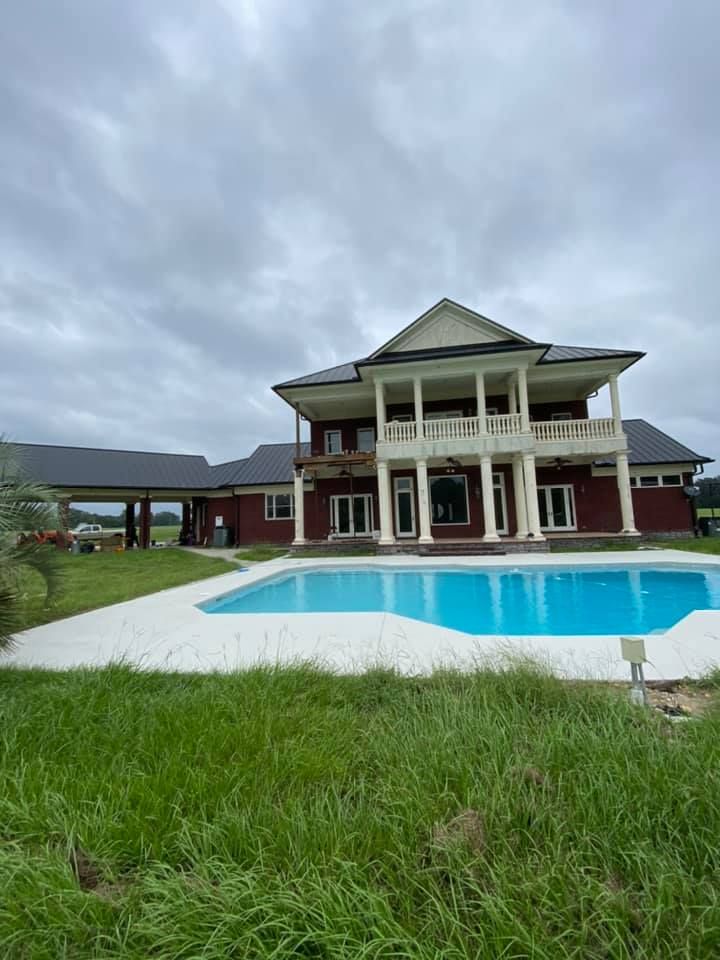 Residential house with pool — Brooker, FL — Streamline Seamless Gutters LLC