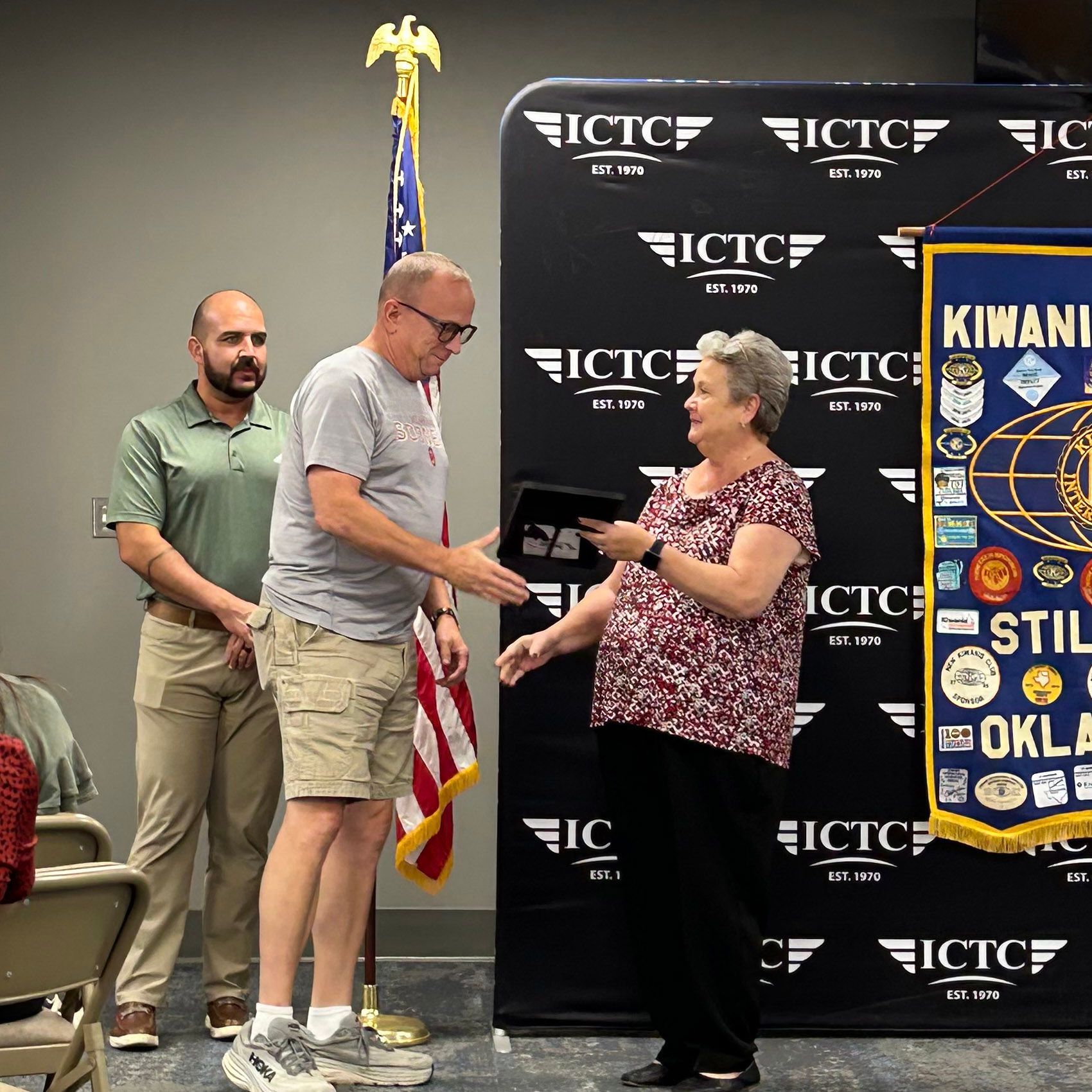 photo of annual Stilwell Kiwanis awards dinner