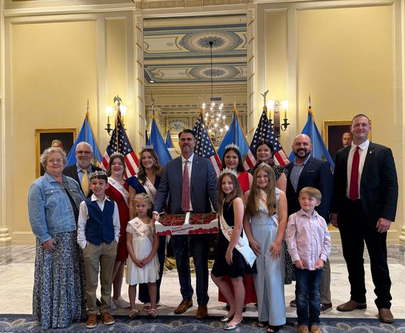 Stilwell community leaders visiting the Oklahoma capitol for Strawberry Day